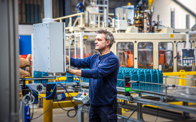 Production-Machine-Employee Production-Machine-Employee